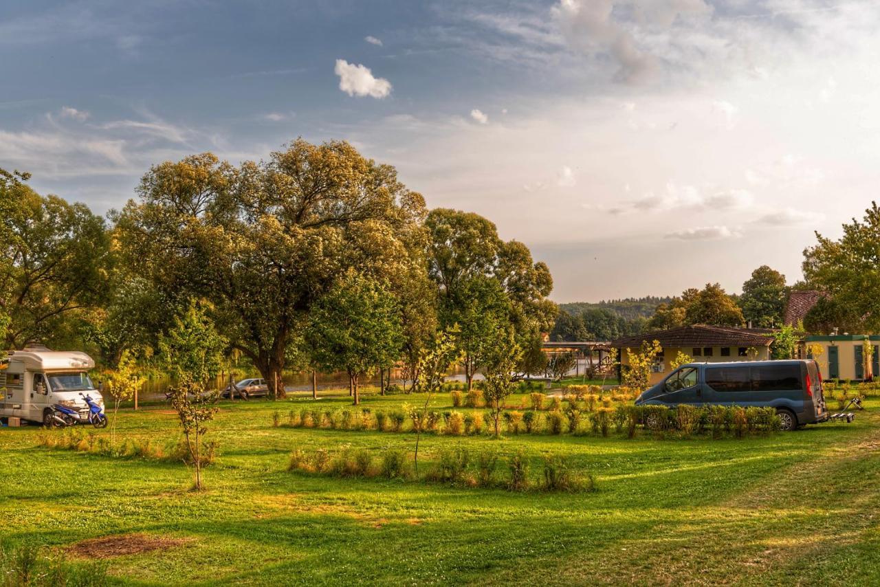 Camping Prima Hotel Týn nad Vltavou Exterior foto