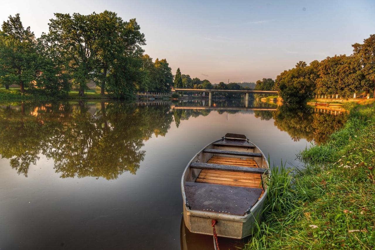 Camping Prima Hotel Týn nad Vltavou Exterior foto